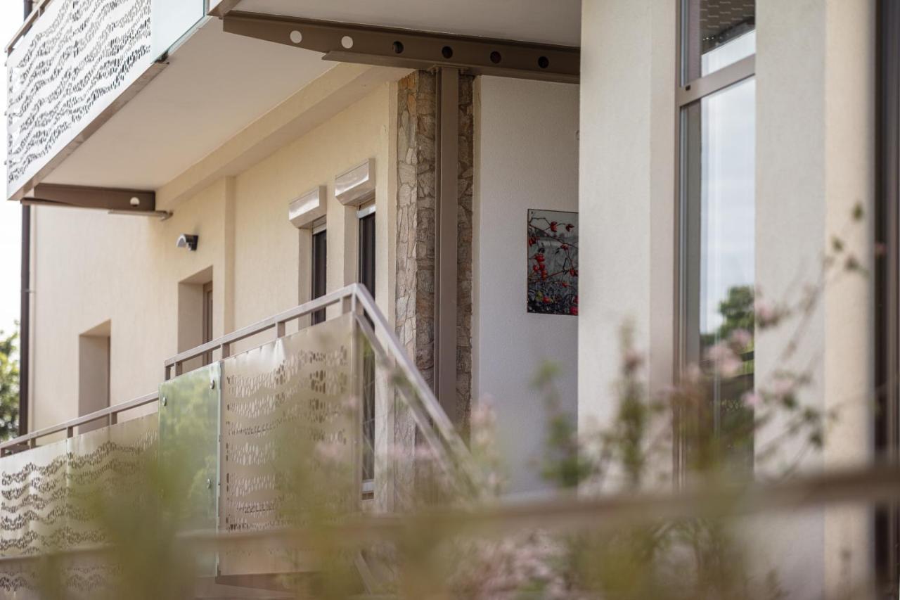 Pannonia Appartements 2 นอยซีเดิลอัมเซ ภายนอก รูปภาพ